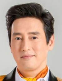 Саксит Тангтонг