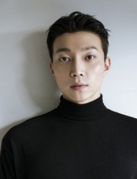 Ким Сан Хын