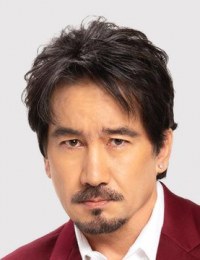 Би Тирапонг Леовраквонг