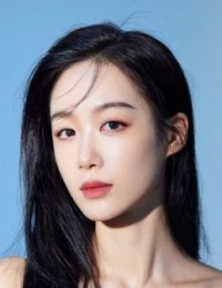 Ли Цзя Синь