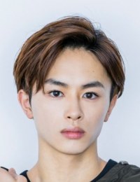 Кусакава Такуя