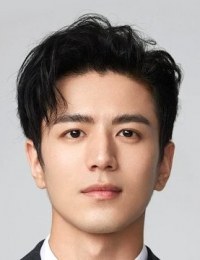 Ли Цзю Линь