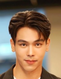 Три Порапат Срикачорндэча