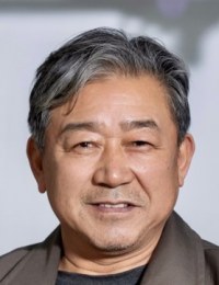 Жэнь Сюэ Хай