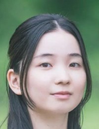 Фукути Момоко