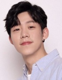 Ли Чжи Фань