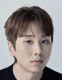 Мун Дон Хёк