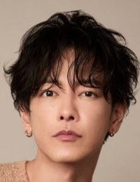 Сато Такеру