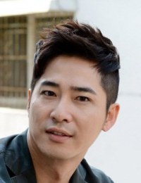 Кан Джи Хван