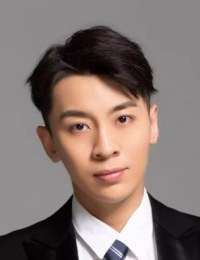 Вэй Цзянь Лун