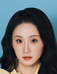 У Цянь Синь