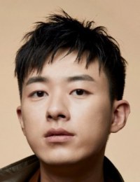 Линь Цзюнь И