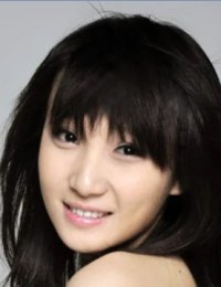 Йоланда Чжан