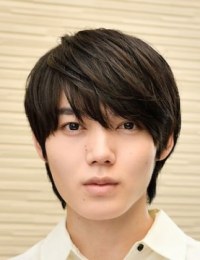 Коидзуми Косаку